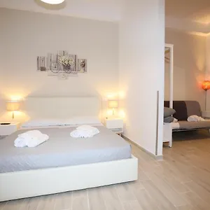 Unique Luxury And Róma