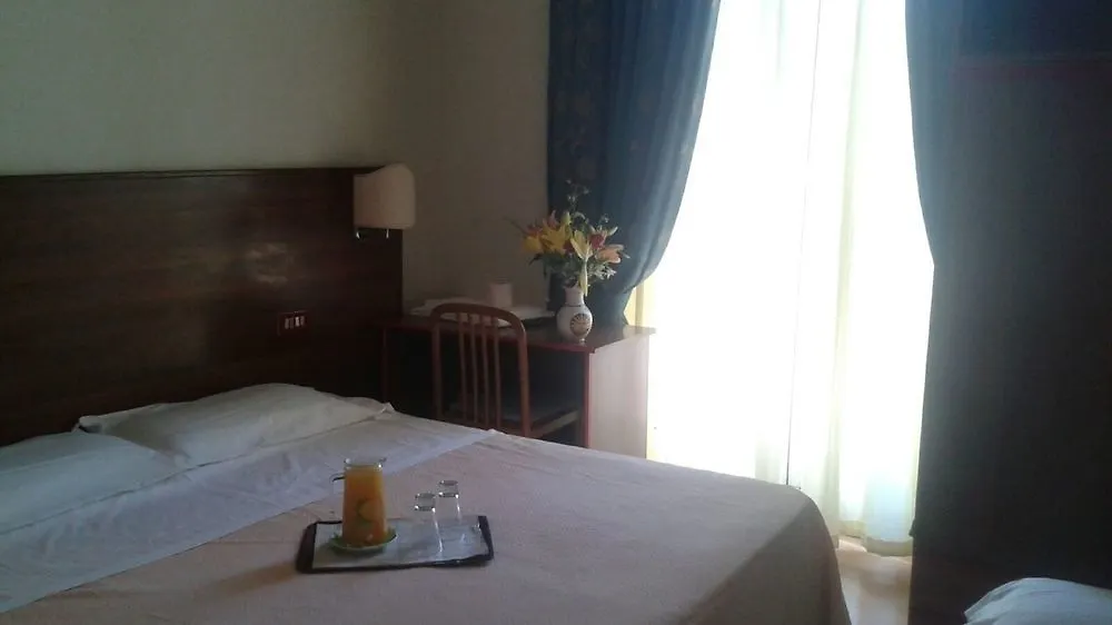 Hotel Altavilla 9 Rome